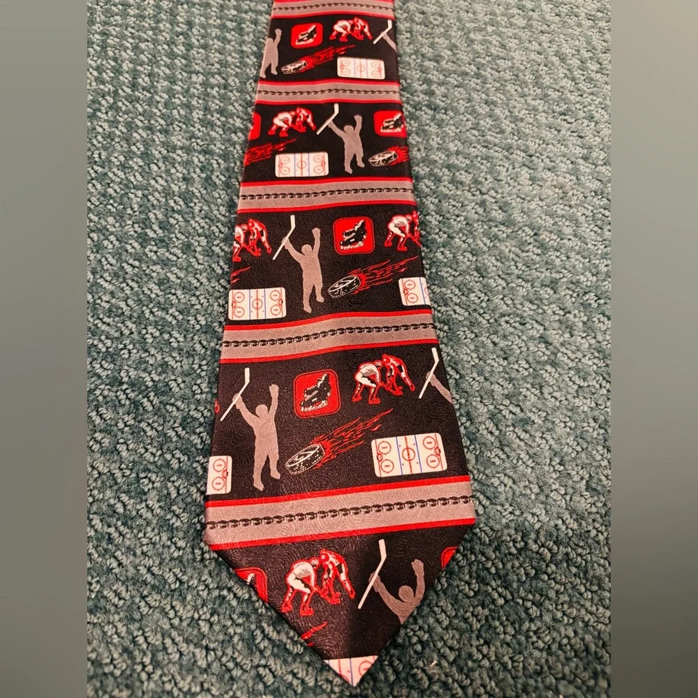 RALPH MARLIN Black and Red Graphic Hockey Themed Necktie